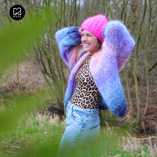 Knitting Kit – MYPZ Chunky Mohair Cardigan Blue Sky No.15 (ENG-NL-DE-FR-ES)